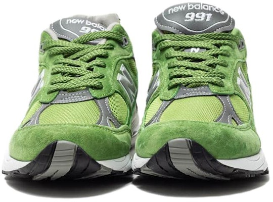 New Balance 991 Hijau (Dibuat di UK) M991GRN Lookbook New Balance 991 Hijau (Dibuat di UK) M991GRN