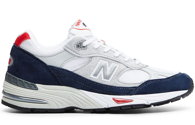 Lookbook New Balance 991 Gris Azul Rojo M991GWR