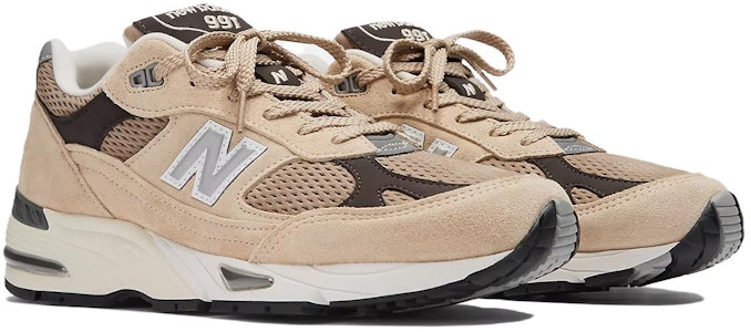 New Balance 991 Buatan England 'Finale Pack - Pale Khaki' M991CGB Lookbook New Balance 991 Buatan England 'Finale Pack - Pale Khaki' M991CGB