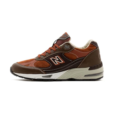 NB 991 Made in England 'Gentleman's Pack'