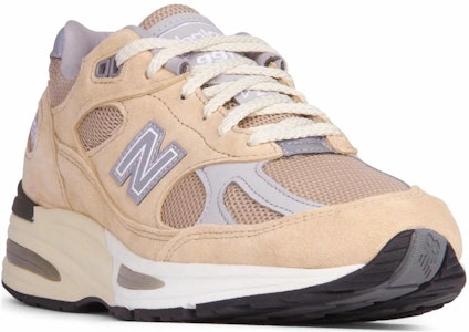 New Balance 991v2 英國製「古巴沙」款。 U991BE2 Lookbook New Balance 991v2 英國製「古巴沙」款。 U991BE2