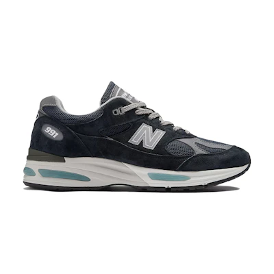 NB 991v2 Made in England 'Dark Navy'