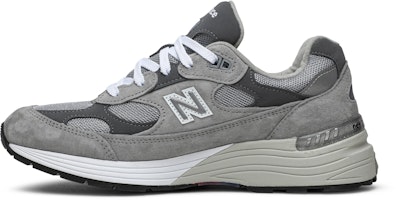 ニューバランス992グレー (SUGA着用モデル) M992GR Lookbook ニューバランス992グレー (SUGA着用モデル) M992GR