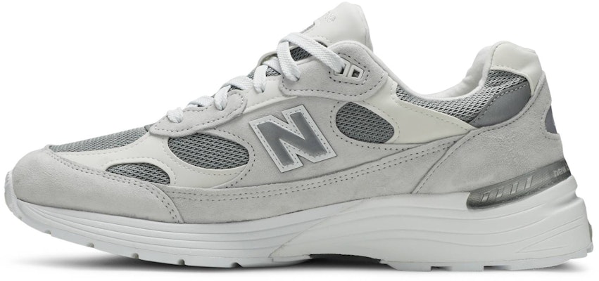 New Balance 992 'Putih Perak' M992NC Lookbook New Balance 992 'Putih Perak' M992NC