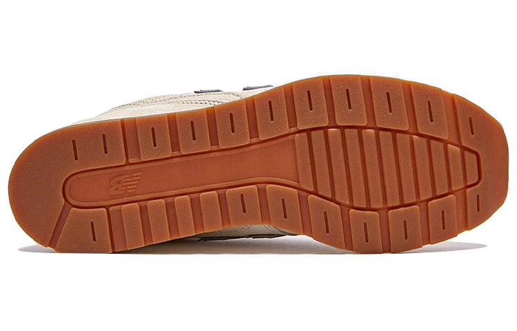 Shop ニューバランス996ベージュ CM996SA2