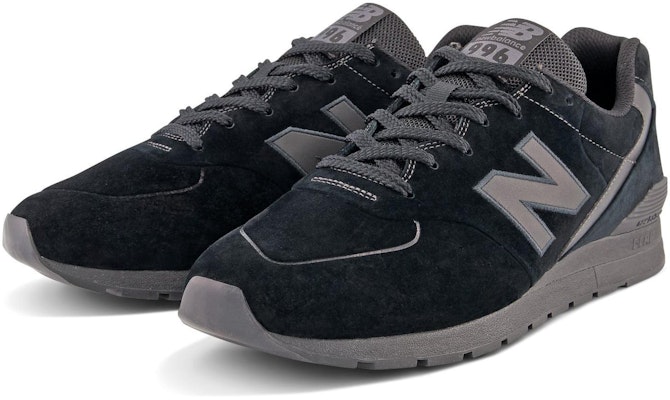 New Balance 996 Hitam Kelabu Gelap CM996MC2 Lookbook New Balance 996 Hitam Kelabu Gelap CM996MC2