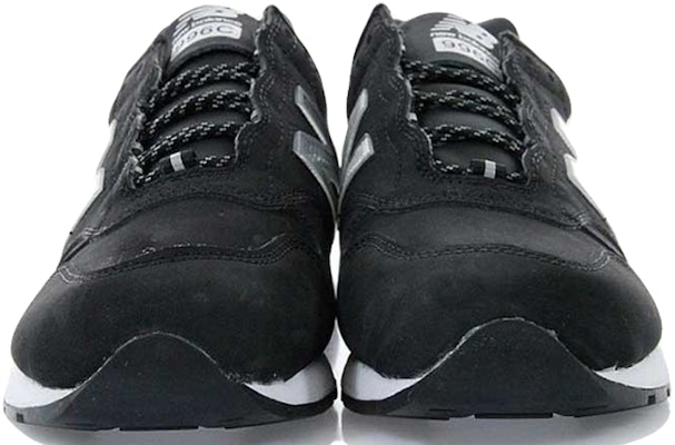 New Balance 996 Siri 'Hitam Perak' MRL996CB Lookbook New Balance 996 Siri 'Hitam Perak' MRL996CB