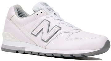 New Balance 996 Made In USA '30th Anniversary - Putih' M996MUB Lookbook New Balance 996 Made In USA '30th Anniversary - Putih' M996MUB