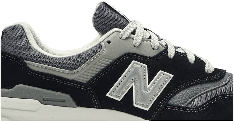 New Balance 997 'Hitam Kelabu' CM997HBK Order New Balance 997 'Hitam Kelabu' CM997HBK