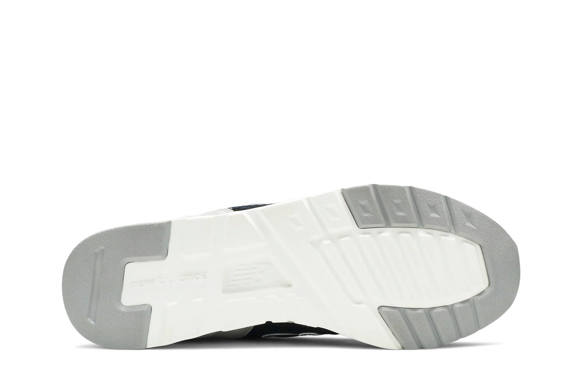 Shop New Balance 997 'Nube de Lluvia Negra' CM997HDR