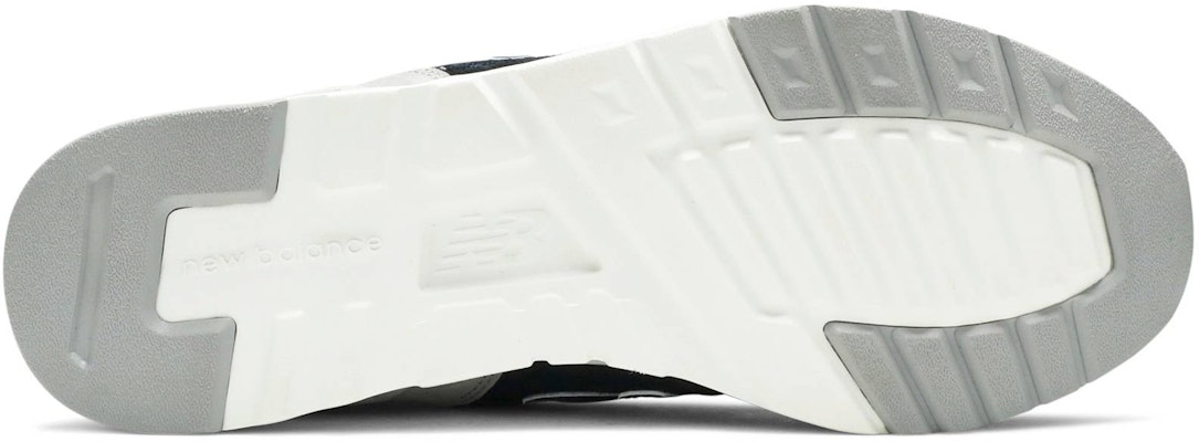 New Balance 997 'Nube de Lluvia Negra' CM997HDR Shop New Balance 997 'Nube de Lluvia Negra' CM997HDR