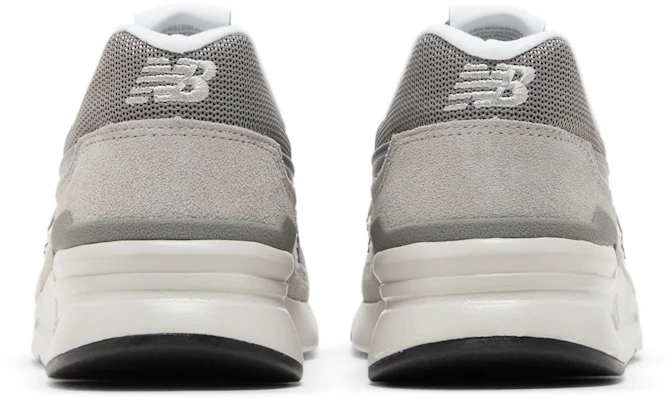 New Balance 997 ''Grigio Argento'' CM997HCA Sizing New Balance 997 ''Grigio Argento'' CM997HCA