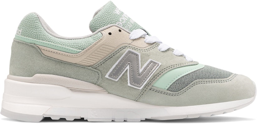 New Balance 997 'Less is More Mint' Sepatu Wanita Pria Sneakers Trendy M997SOB Order New Balance 997 'Less is More Mint' Sepatu Wanita Pria Sneakers Trendy M997SOB
