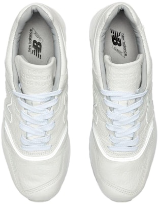 New Balance 997 Bison Putih M997BSN Lookbook New Balance 997 Bison Putih M997BSN