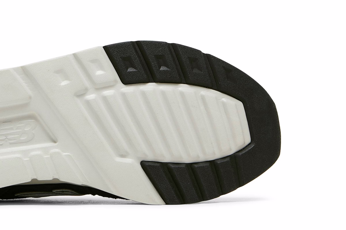 New Balance 997 Black Silver