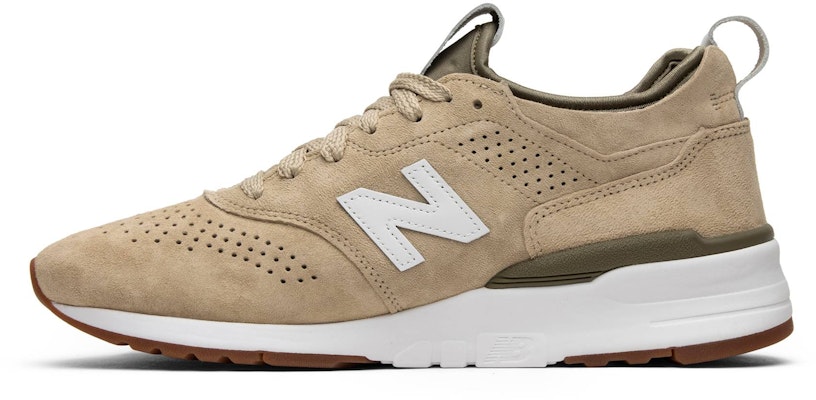New Balance 997 Deconstructed 'Bone' Tulang M997DRA2 Lookbook New Balance 997 Deconstructed 'Bone' Tulang M997DRA2