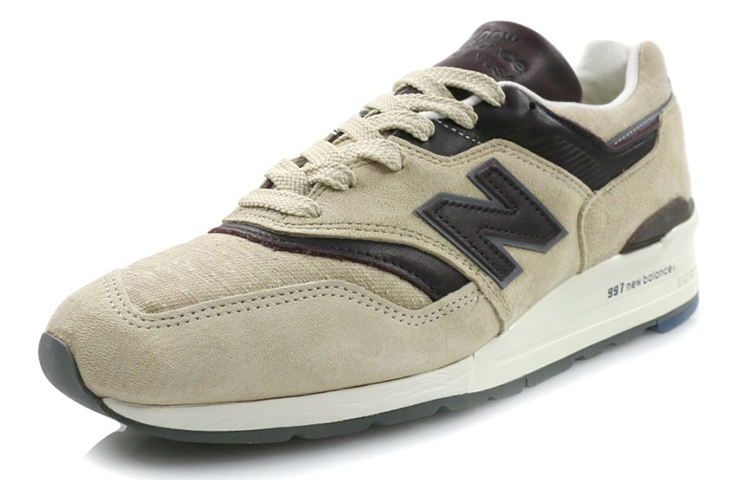 Lookbook New Balance 997 Menjelajahi Laut M997DSAI