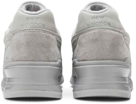New Balance 997 Buatan USA 'Kelabu Suede' M997LBD Details for New Balance 997 Buatan USA 'Kelabu Suede' M997LBD