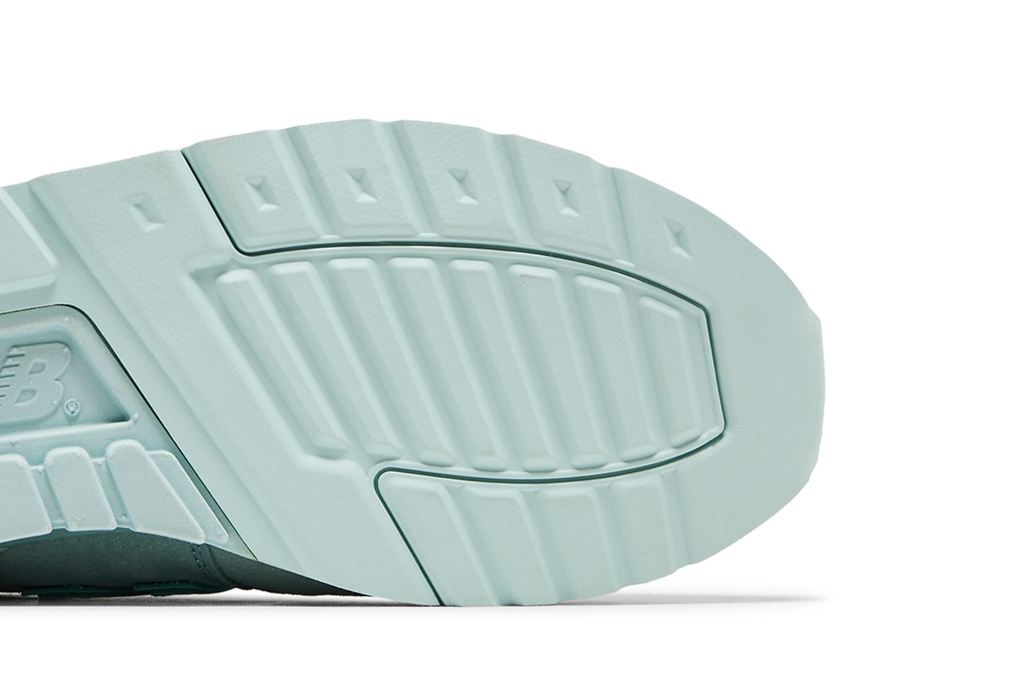 Purchase New Balance 997 Mint Julep Sepatu Sneakers Pria M997LBE