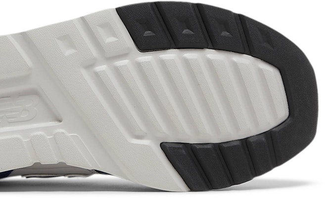 New Balance 997H 'Atlantic Black' Hitam Atlantik CM997HVE Purchase New Balance 997H 'Atlantic Black' Hitam Atlantik CM997HVE