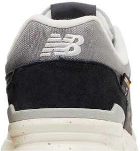 New Balance 997H 'Kelabu Gum' CM997HTO Sizing New Balance 997H 'Kelabu Gum' CM997HTO