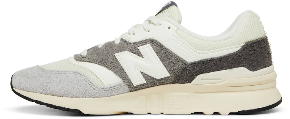 New Balance 997H 'Aluminium Cerah' CM997HRK Lookbook New Balance 997H 'Aluminium Cerah' CM997HRK