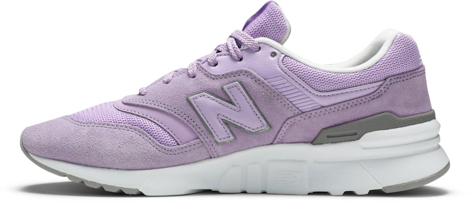 New Balance 997H 'Cahaya Cyclone Ungu' CM997HMB Lookbook New Balance 997H 'Cahaya Cyclone Ungu' CM997HMB