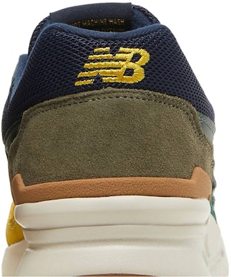 New Balance 997H 'Spruce Gold' CM997HVN Sizing New Balance 997H 'Spruce Gold' CM997HVN
