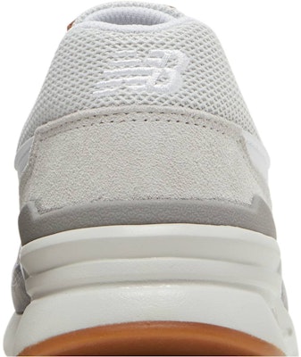 New Balance 997H 'Putih Kelabu' CM997HPT Sizing New Balance 997H 'Putih Kelabu' CM997HPT