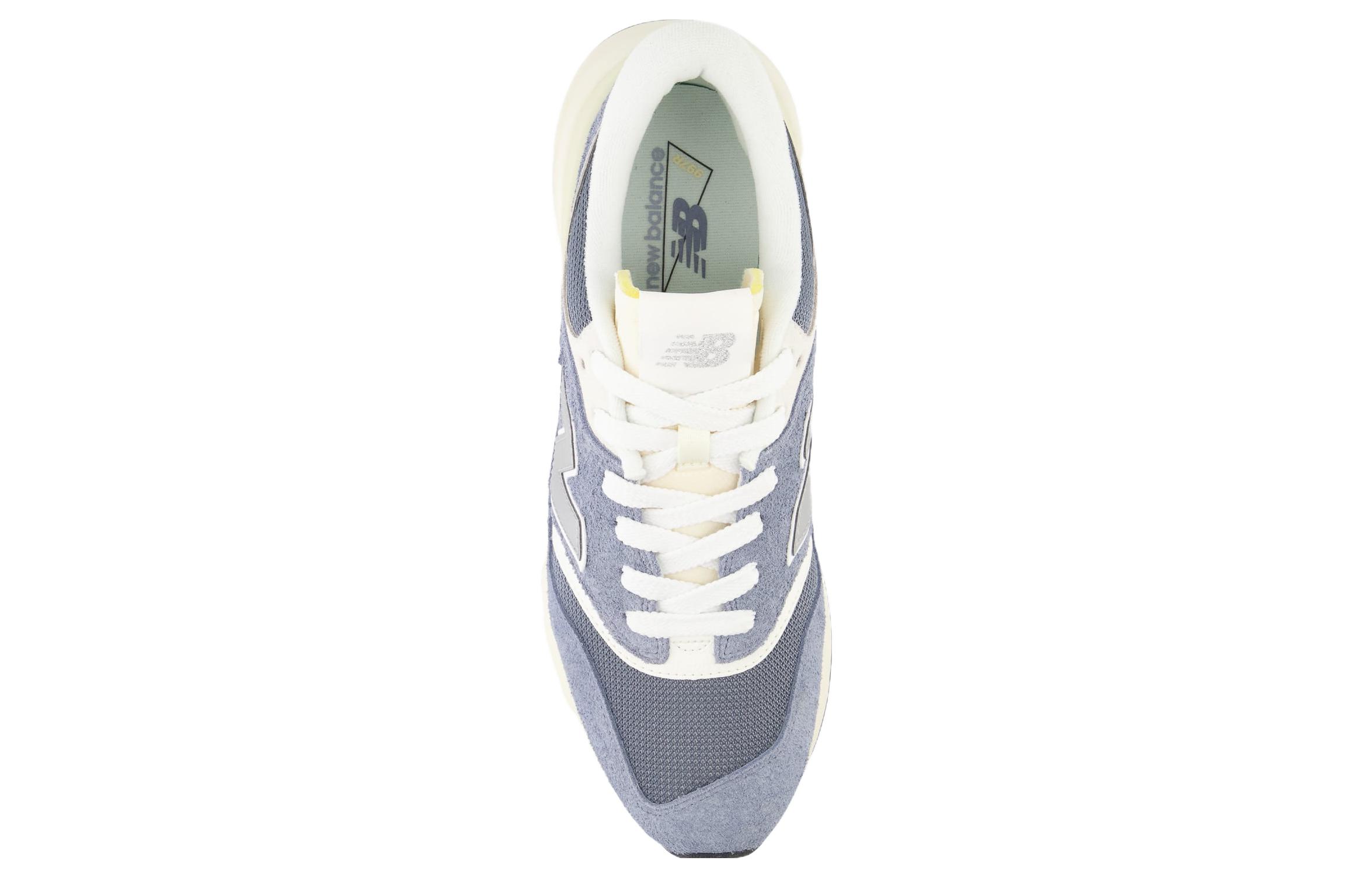 Shop New Balance 997R ''Violet Clair Édition Japon'' U997RCDYC