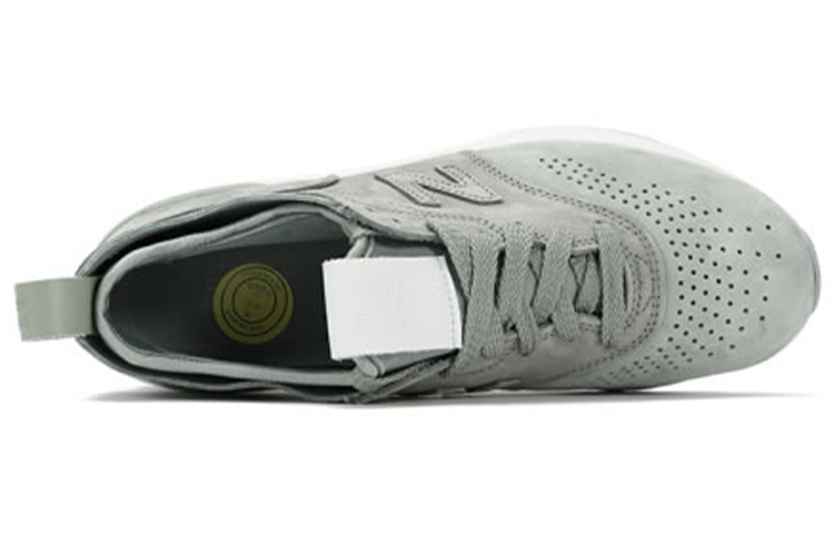 Lookbook New Balance 997R ''Silber Mint'' M997DT2