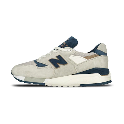 NB 998 'Explore By The Sea'