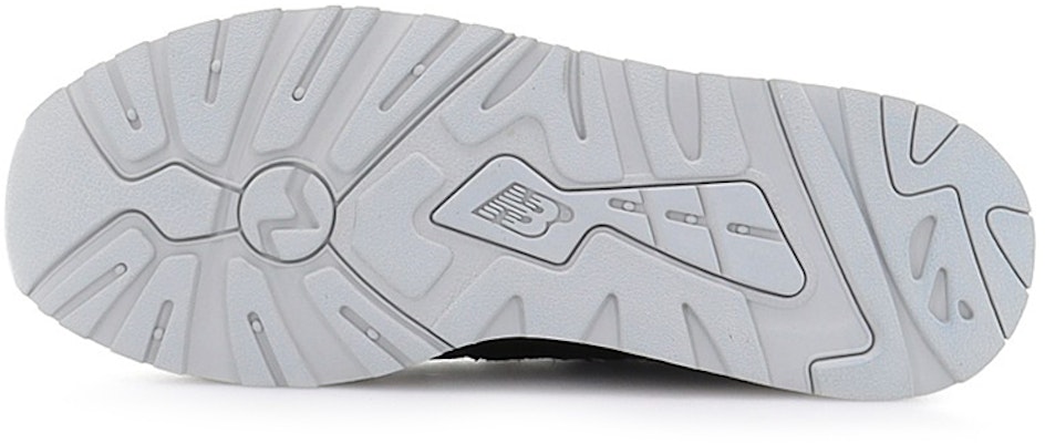 New Balance 999 D Lebar 'Hitam' ML999BA Details for New Balance 999 D Lebar 'Hitam' ML999BA