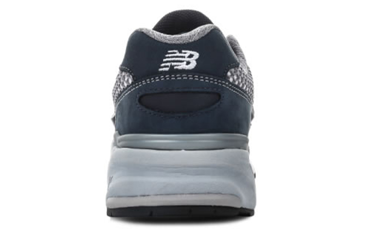 Shop 뉴발란스 999 리엔지니어드 '아웃터스페이스' MRL999AJ