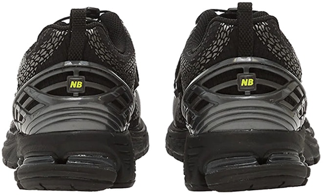 뉴발란스 1906 스니커즈 U19068PN Lookbook 뉴발란스 1906 스니커즈 U19068PN