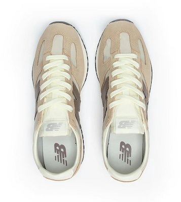 New Balance "471" - Marken-Spezifische Schuhkollektion Edition U471AI Details for New Balance "471" - Marken-Spezifische Schuhkollektion Edition U471AI