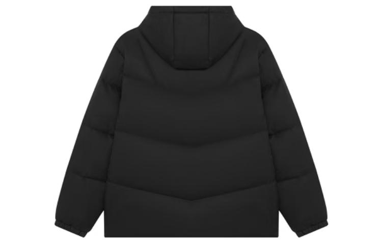 Lookbook New Balance Jaket Puffer Hitam dengan Logo dan Hoodie Full-Zip. AMJ23342-BK