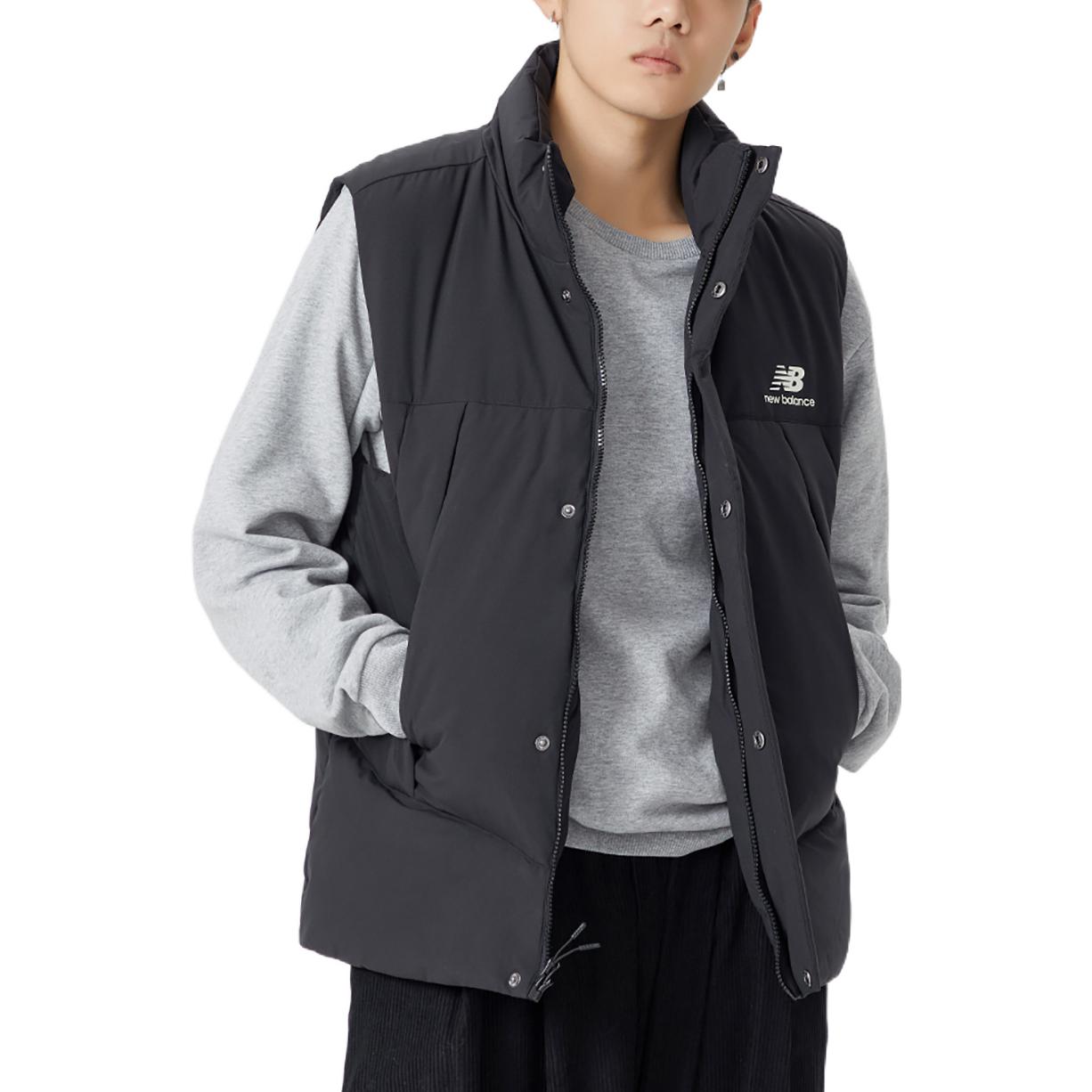 Shop ニューバランス ブラックパファーベスト - ロゴプリント, カジュアル, 厚手, 暖かい AMV24360-BK