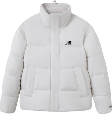 New Balance Jaket Puffer Putih Cream dengan Logo Bordir. NBNPC41013-64 Buy New Balance Jaket Puffer Putih Cream dengan Logo Bordir. NBNPC41013-64