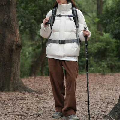 New Balance Jaket Puffer Putih Cream dengan Logo Bordir. NBNPC41013-64 Shop New Balance Jaket Puffer Putih Cream dengan Logo Bordir. NBNPC41013-64