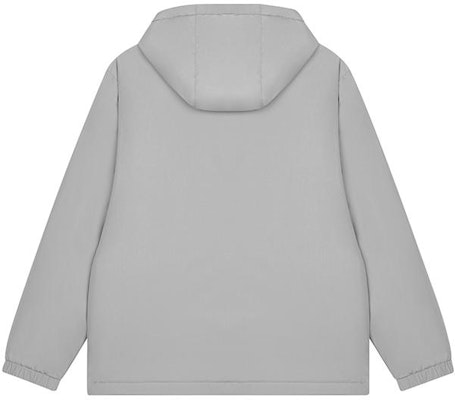 New Balance 灰色連帽羽絨外套 - 時尚保暖休閒款式。 AMJ33321-TAG Lookbook New Balance 灰色連帽羽絨外套 - 時尚保暖休閒款式。 AMJ33321-TAG