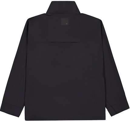 New Balance 灰色防風防水多口袋休閒外套 NAE39021-BK Lookbook New Balance 灰色防風防水多口袋休閒外套 NAE39021-BK