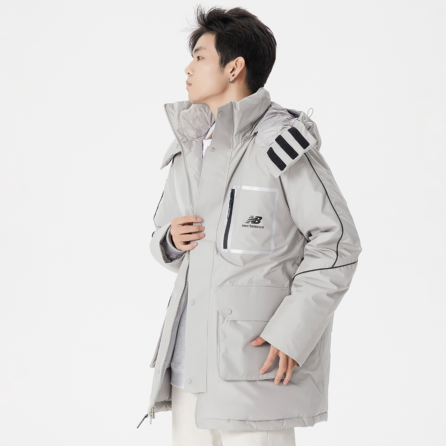 Sizing New Balance  Logo Printed Puffer Jacket - Grey. AMJ14320-ARF