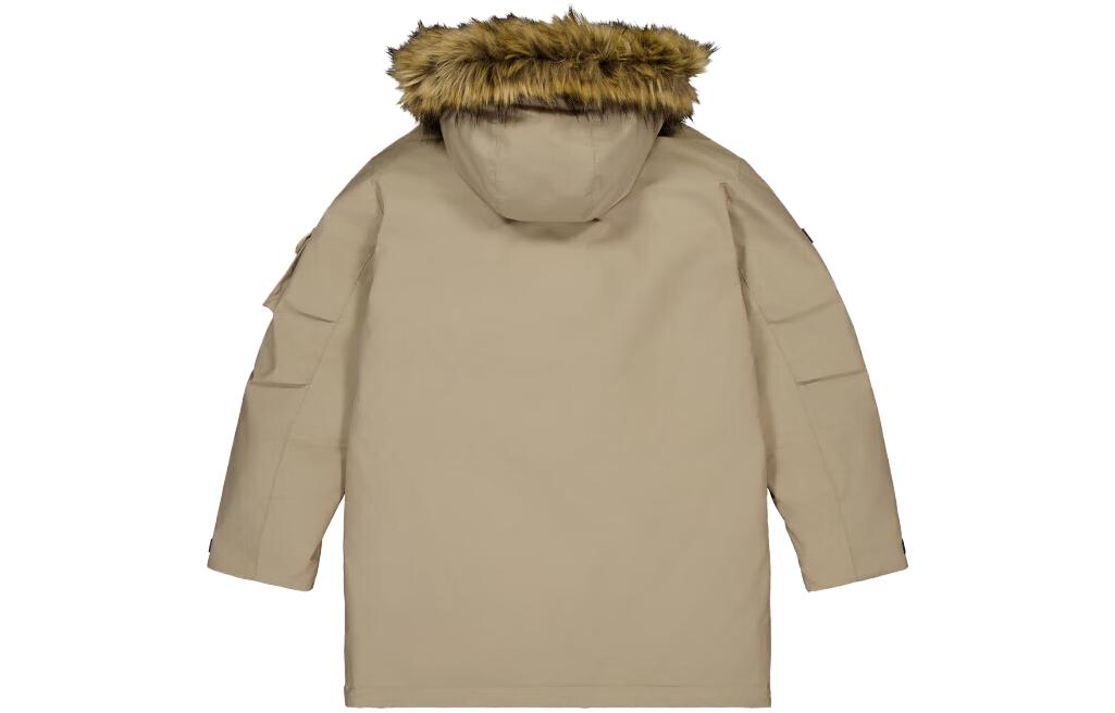 Lookbook Chaqueta Larga Marrón con Capucha y Cremallera New Balance. NPD44011-LBE