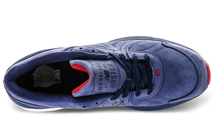 Lookbook New Balance ''Navy'' Blau M2040NR2