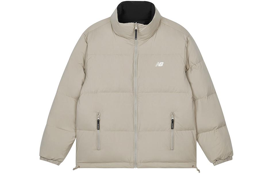 Shop New Balance 可翻转中长款羽绒夹克 黑色. AMJ34333-BK