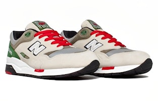 New Balance 'Cokelat Muda' CM1600GR Lookbook New Balance 'Cokelat Muda' CM1600GR