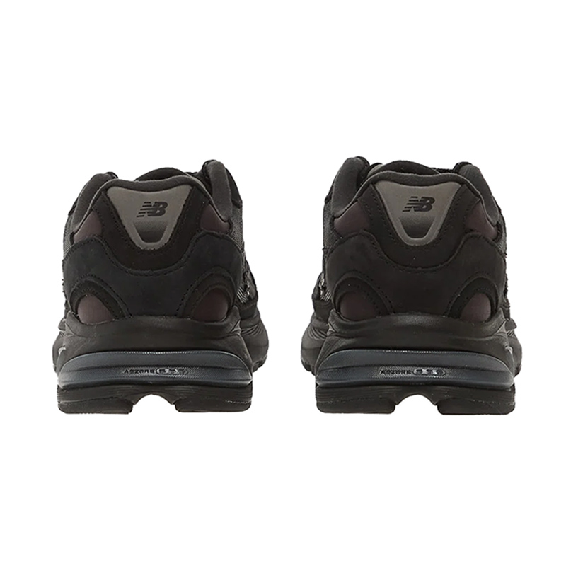 Lookbook ニューバランス エアジョーダン1 レトロ OG "2010" ブラック/バージニティレッド-ホワイト U20109UZ