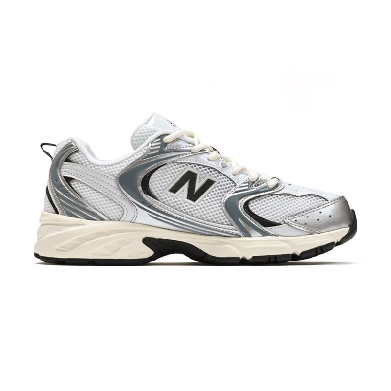 Shop New Balance Air Jordan 530 復古運動鞋 U530ESA