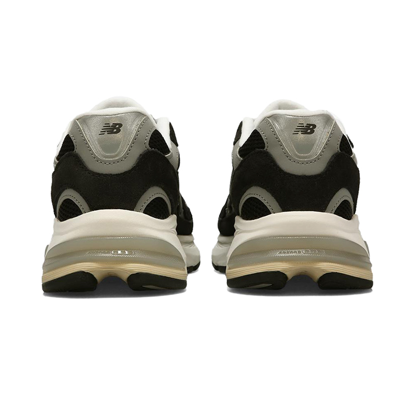 Lookbook New Balance Air Jordan 6 Retro "Oreo" (Edisi 2010) U2010892